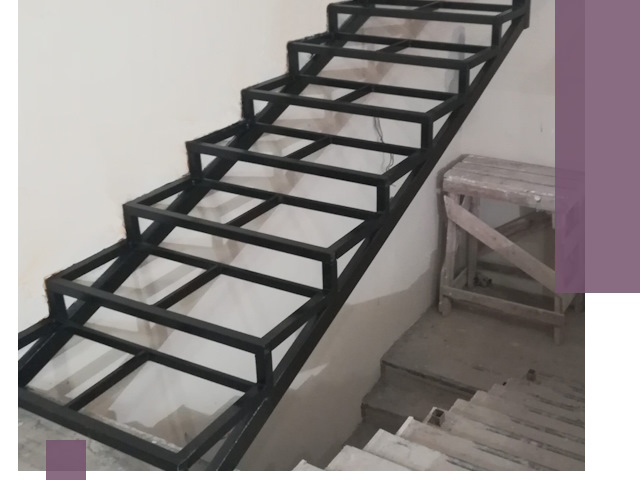 Демонтаж лестниц на металлокаркасе в Барнауле: быстрый вывоз и разбор