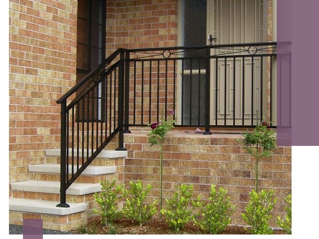 Уличные перила из металла под ключ в Барнауле