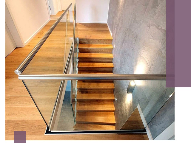 Перила для лестницы в доме — изготовление и монтаж в Барнауле