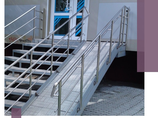 Пандус на крыльцо под ключ в Барнауле: монтаж и изготовление