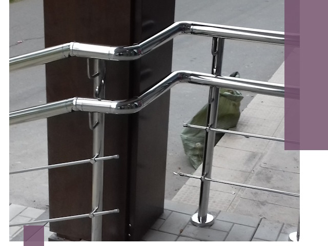 Монтаж поручней из нержавеющей стали в Барнауле качественно и быстро